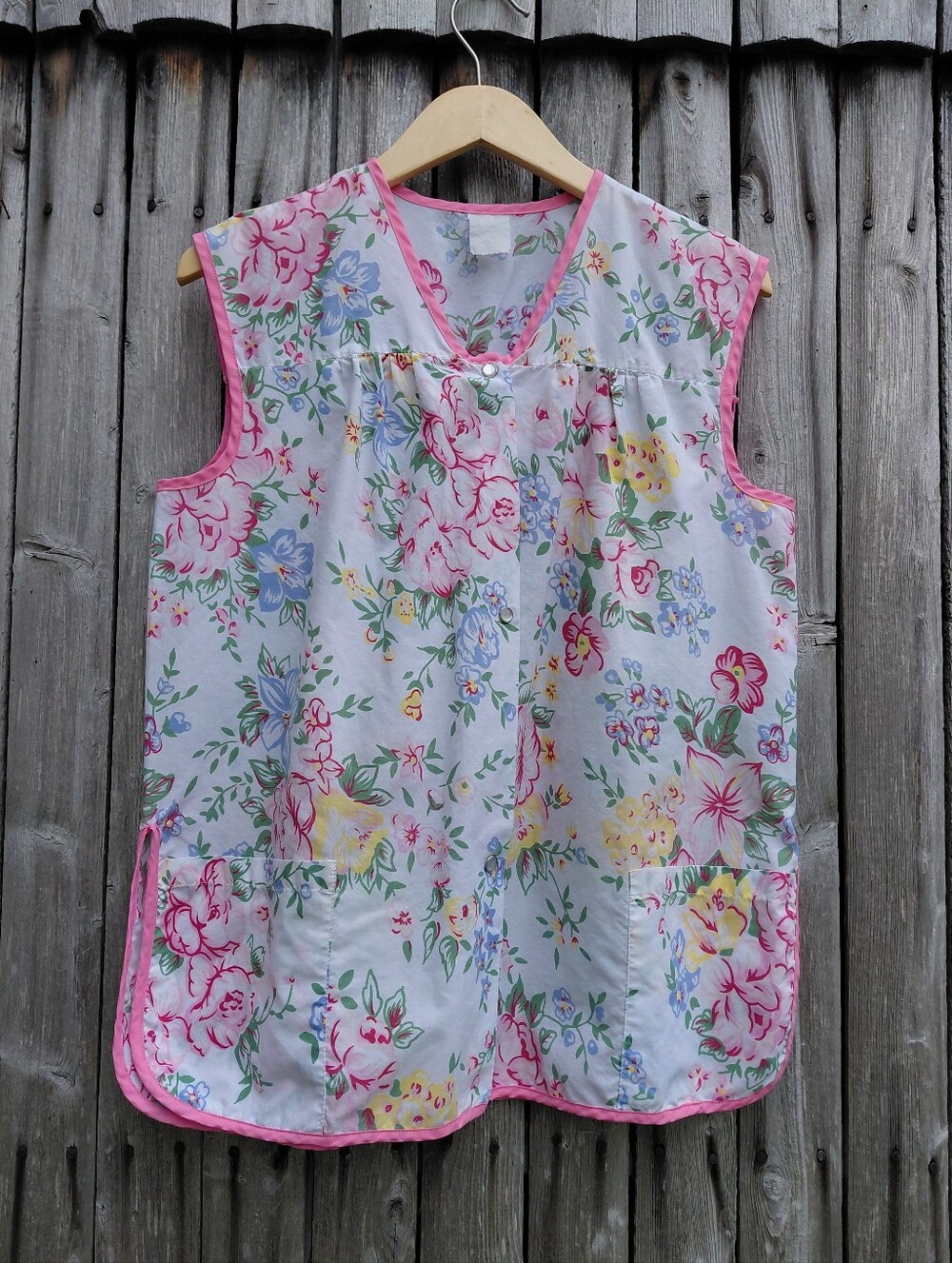 Vintage Haband pearl snap pink white flower print smock overshirt apron Womens M